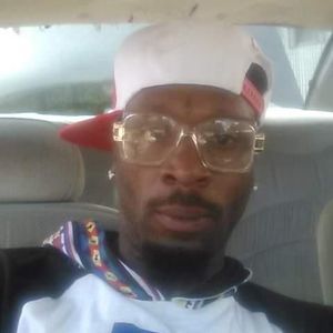 Meet your Posher, Carlos